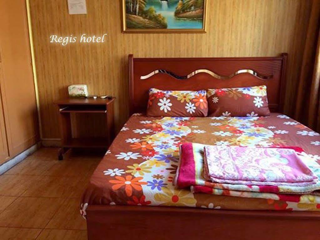 Regis Hotel เบรุต ภายนอก รูปภาพ